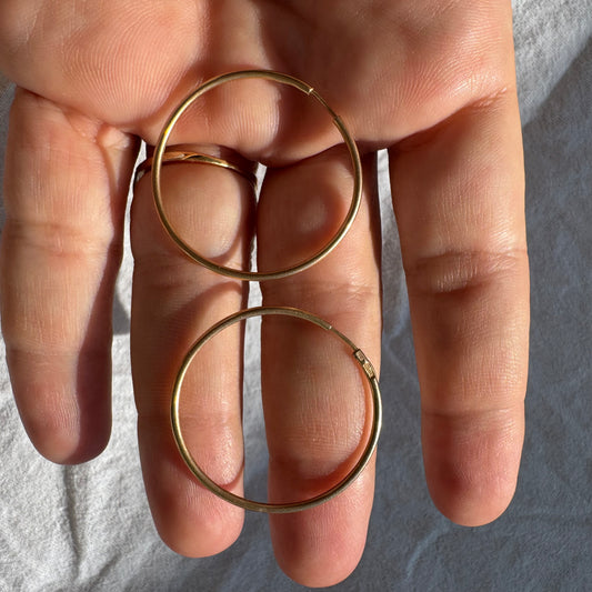 Classic 14K gold hoop earrings