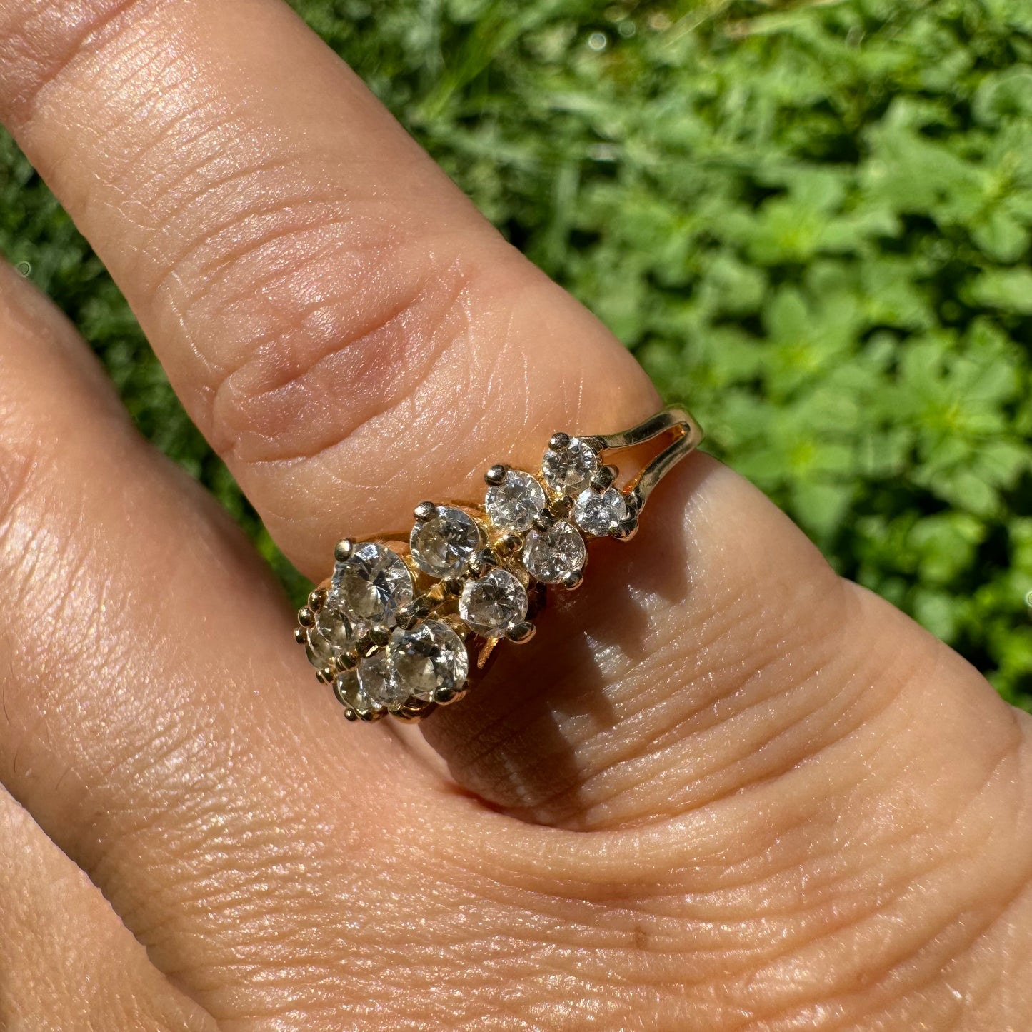 14K gold ring set with Diamonds