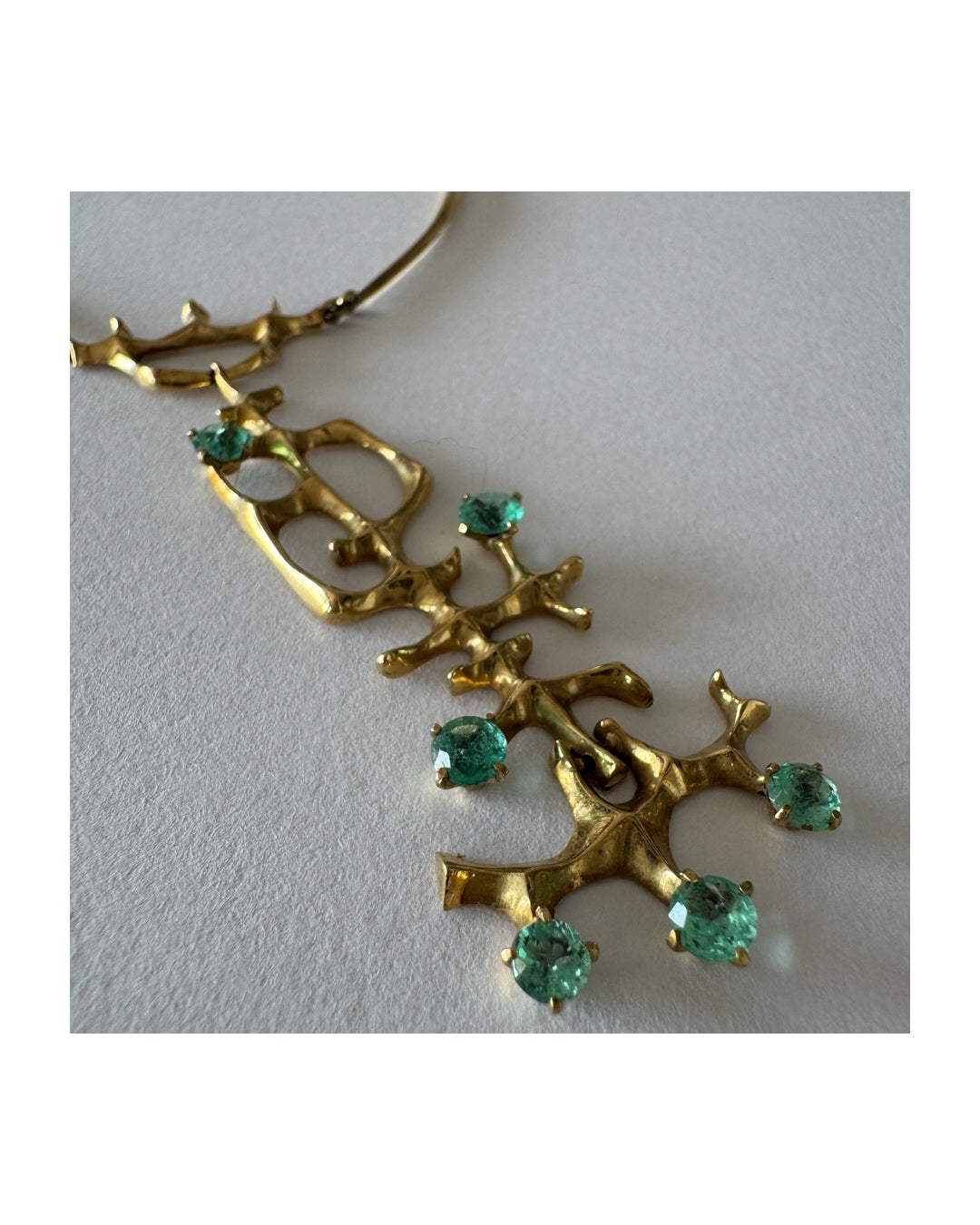 18K Gold Emerald Necklace with a Sculptural Design