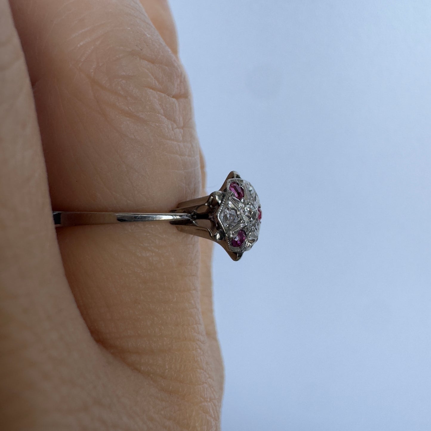14K gold ring set with Ruby & Diamonds
