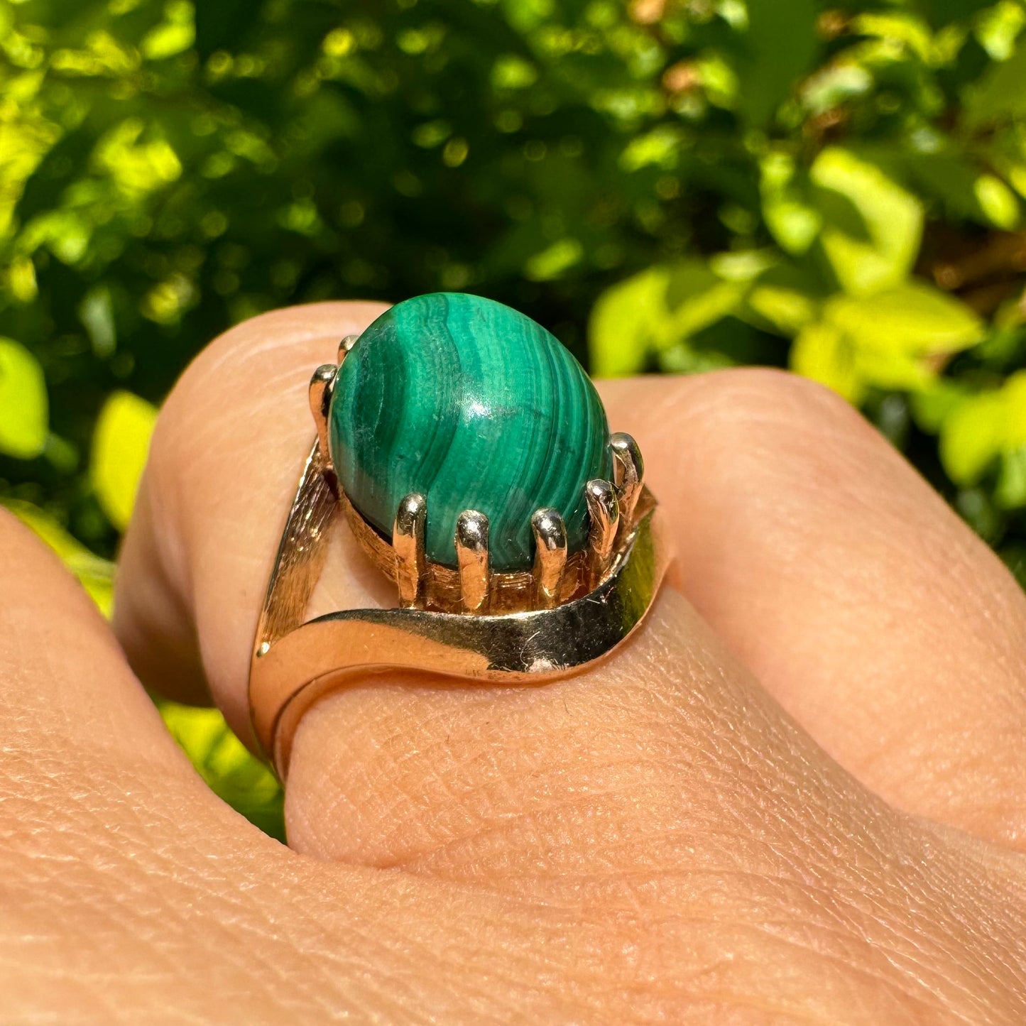 14K gold ring set with Malachite