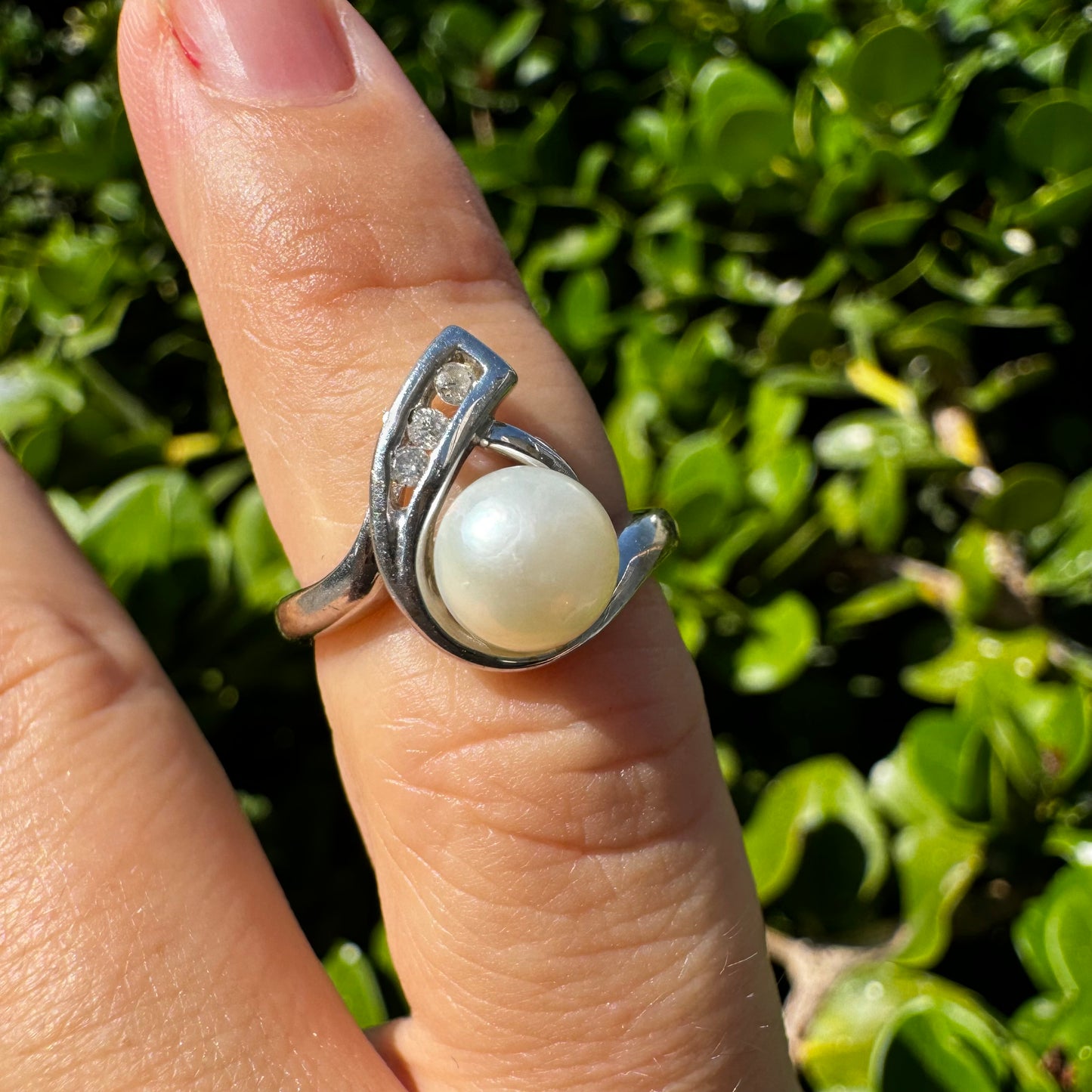 10K gold ring set with Pearl & Diamonds