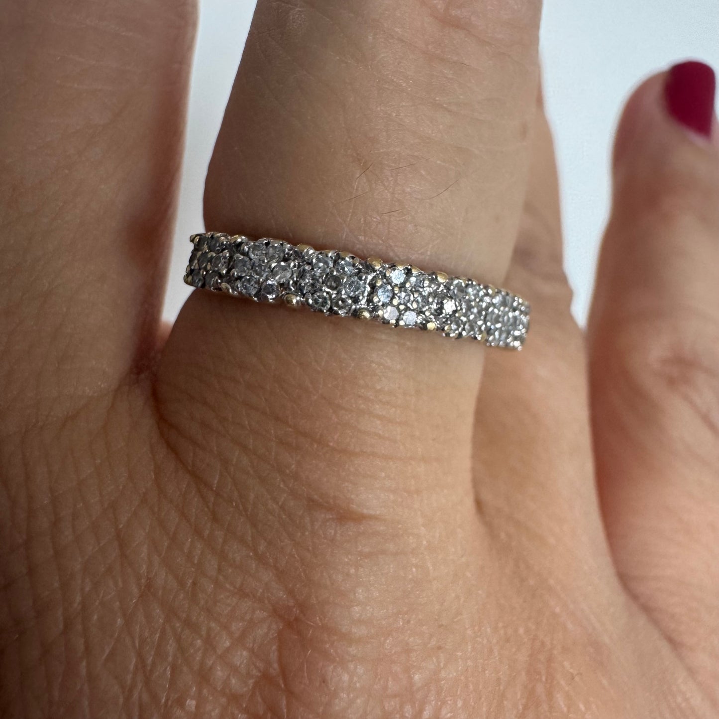 14K white gold half-eternity ring set with a row of Diamonds