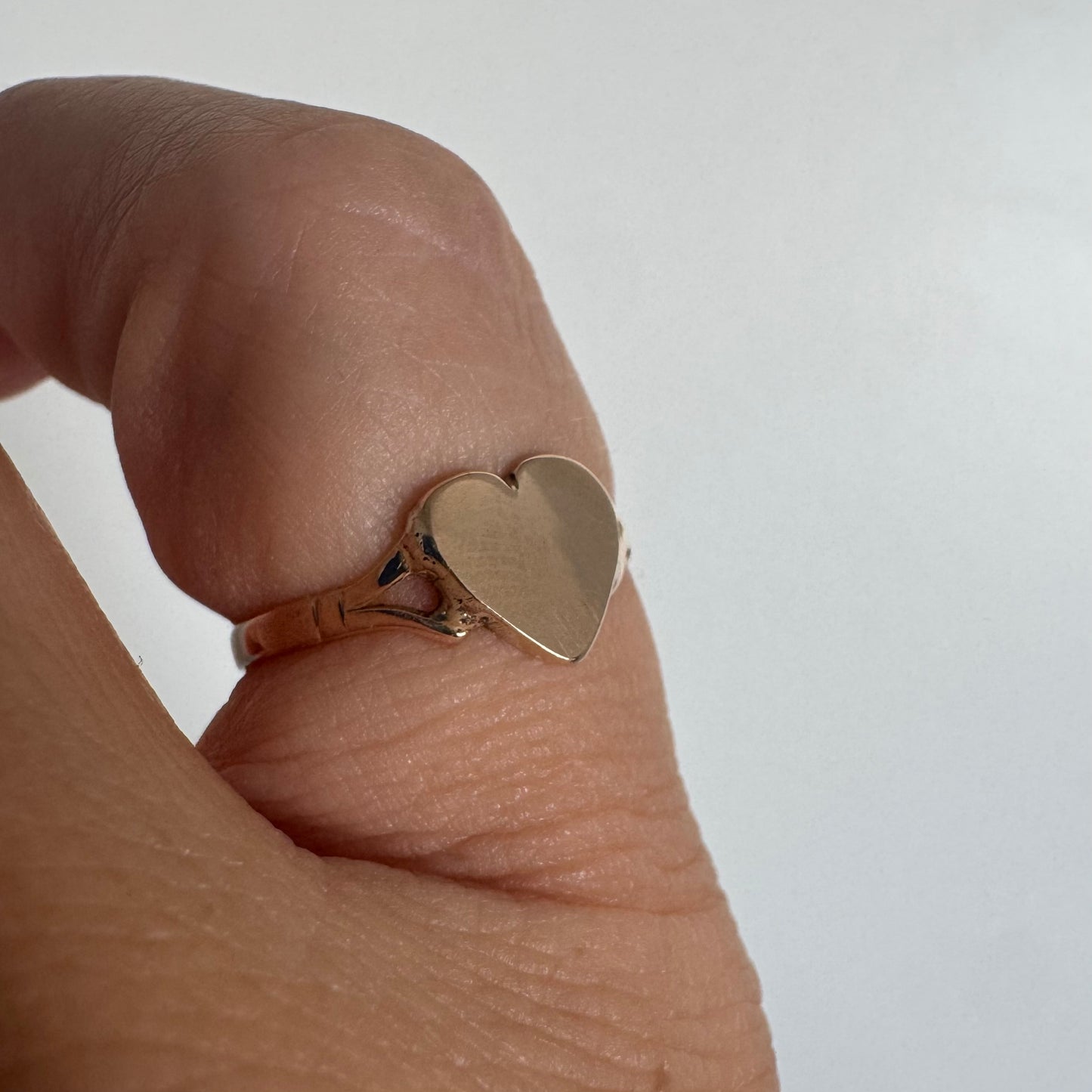 14K gold heart ring