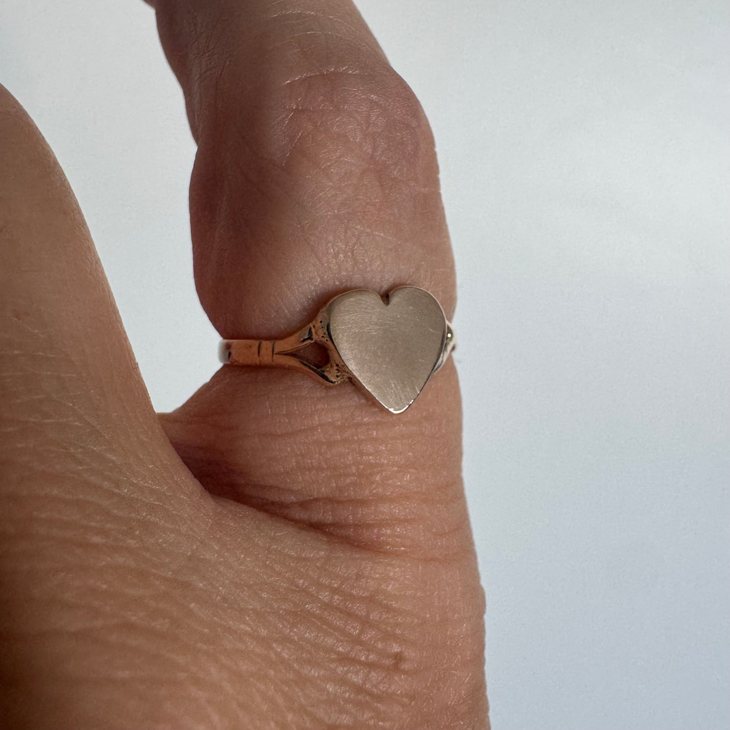 14K gold heart ring