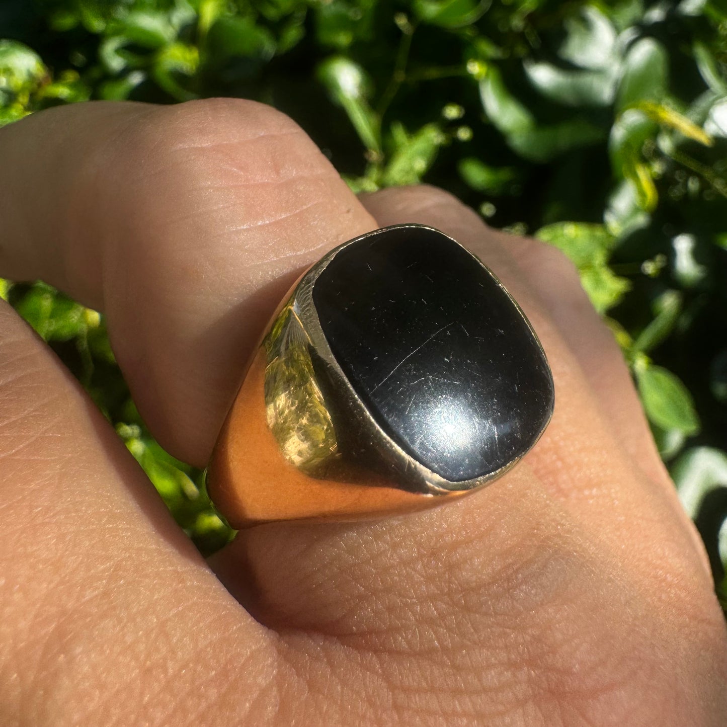 14K gold ring set with Onyx