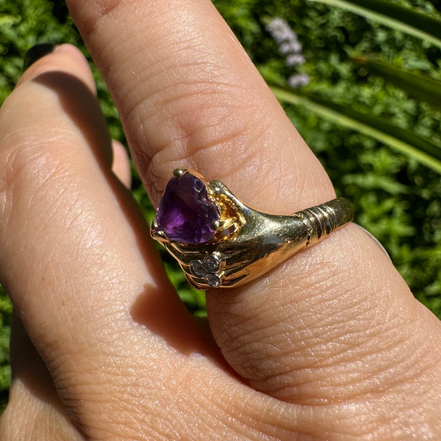 14K gold ring set with Amethyst & Diamonds