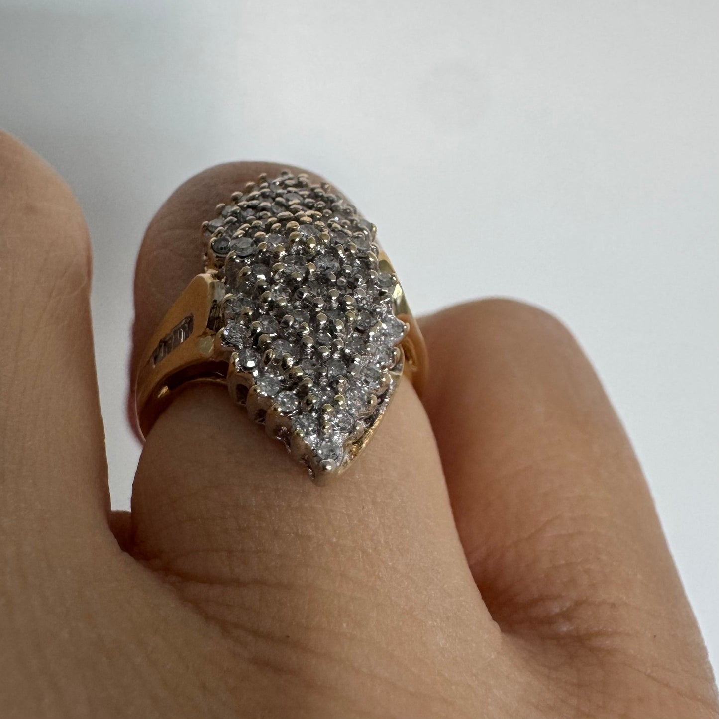 14K yellow gold ring set with Diamonds