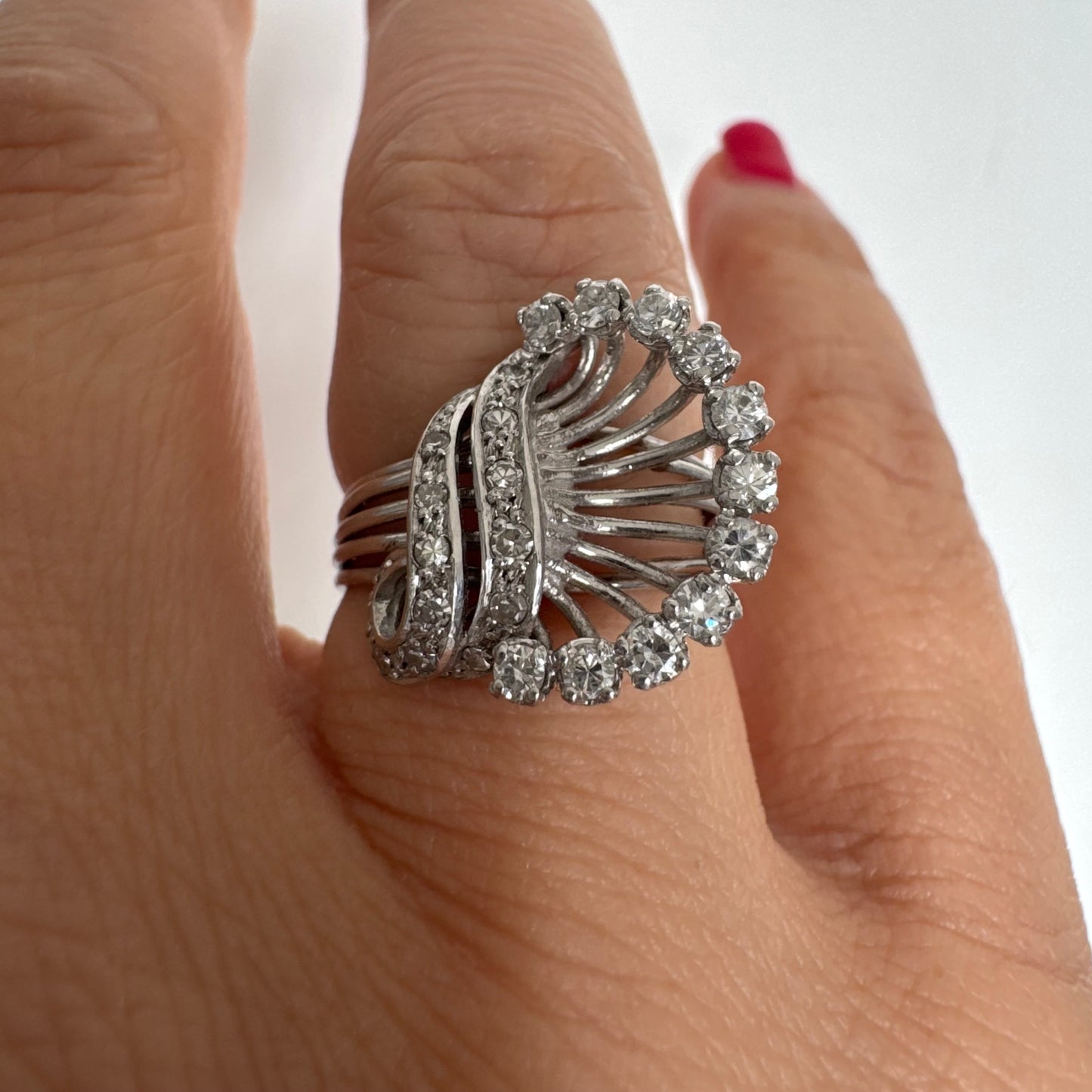 18K gold ring set with diamonds in a bold, elegant design