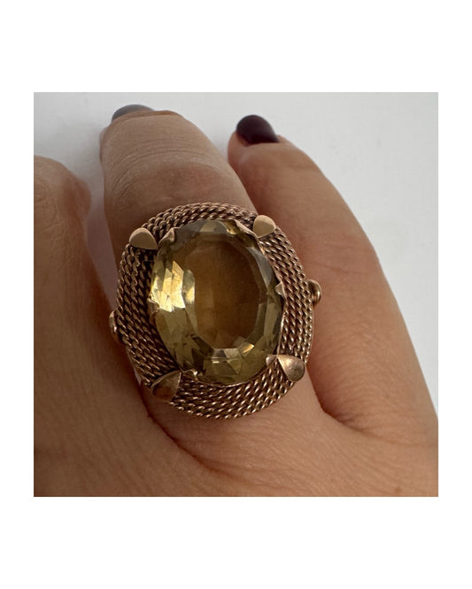 טבעת זהב אדום 14 קראט משובצת אבן סמוקי קוורץ גדולה