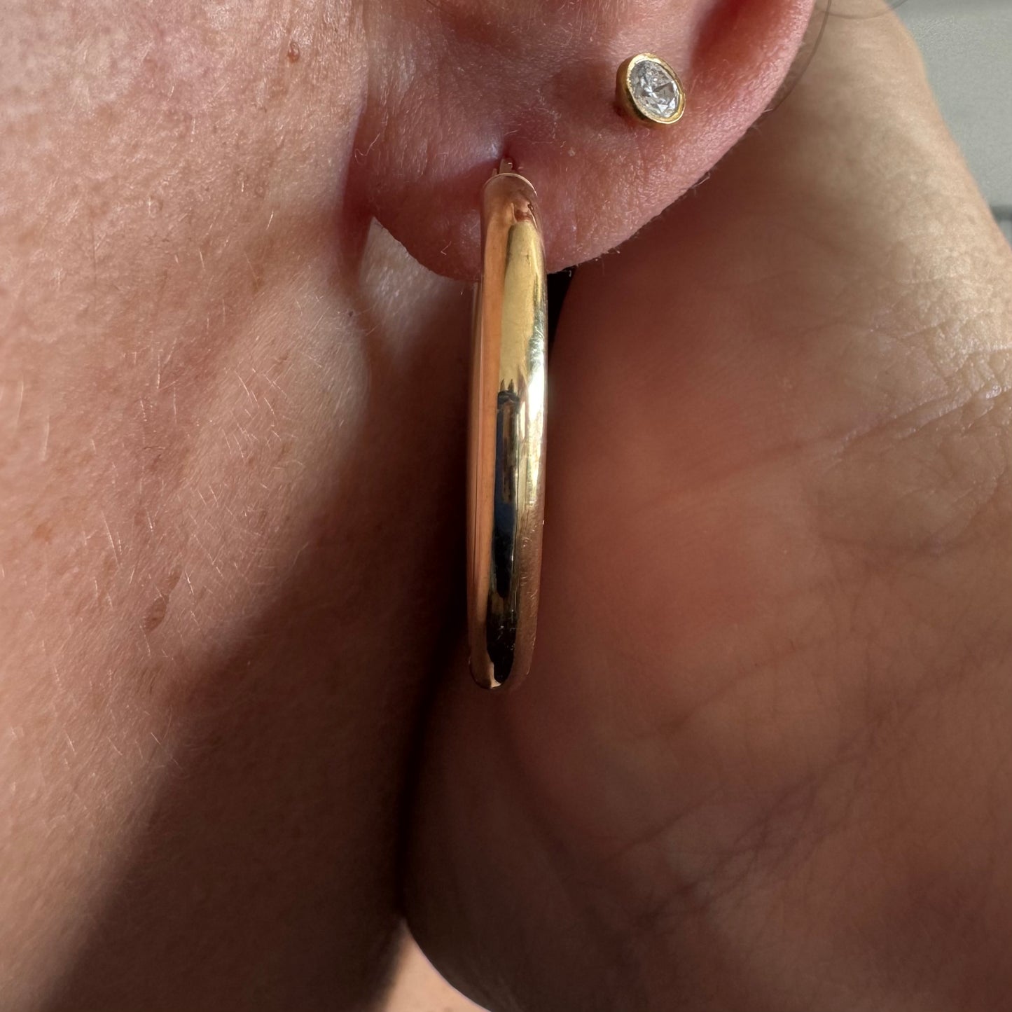 Classic 14K yellow gold hoop earrings