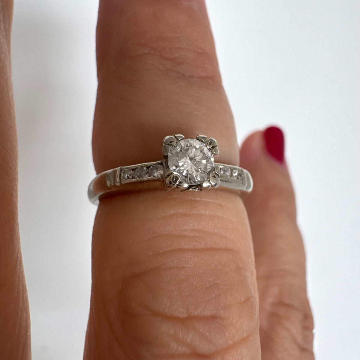 14K gold ring set with Diamonds