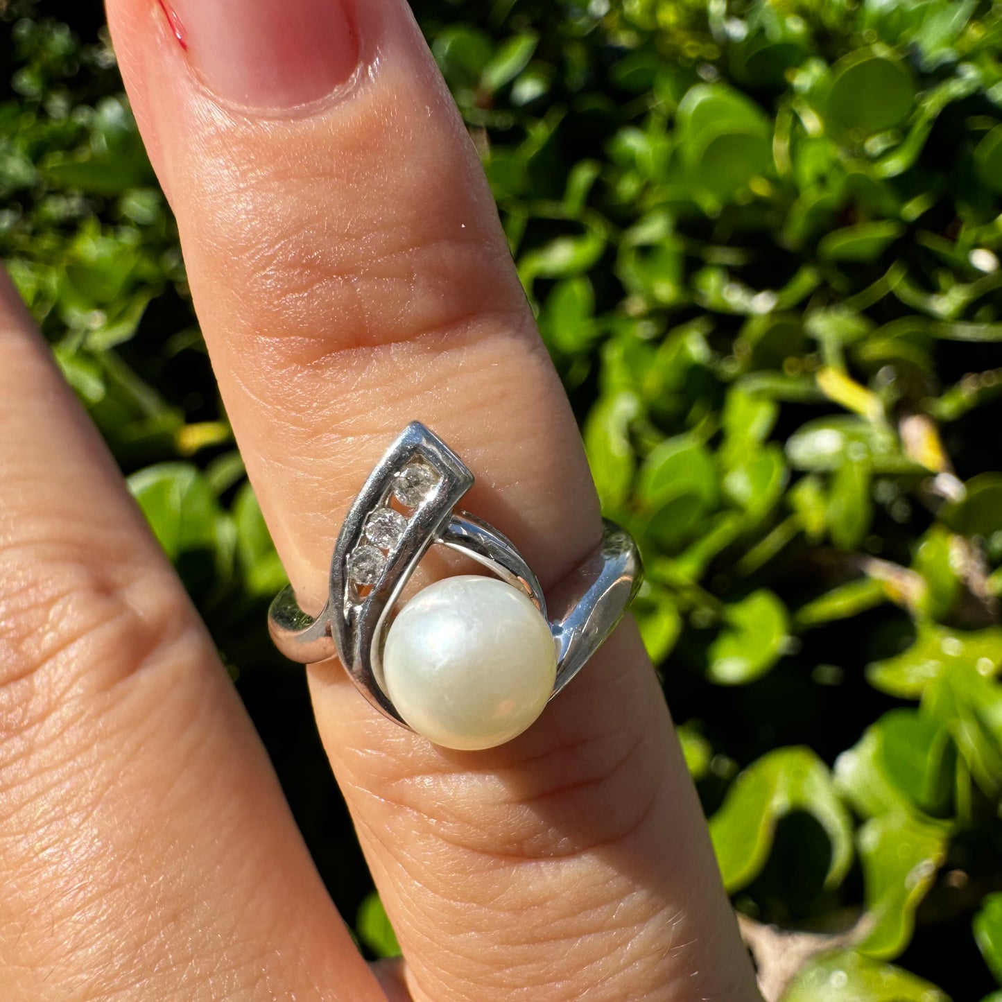 10K gold ring set with Pearl & Diamonds