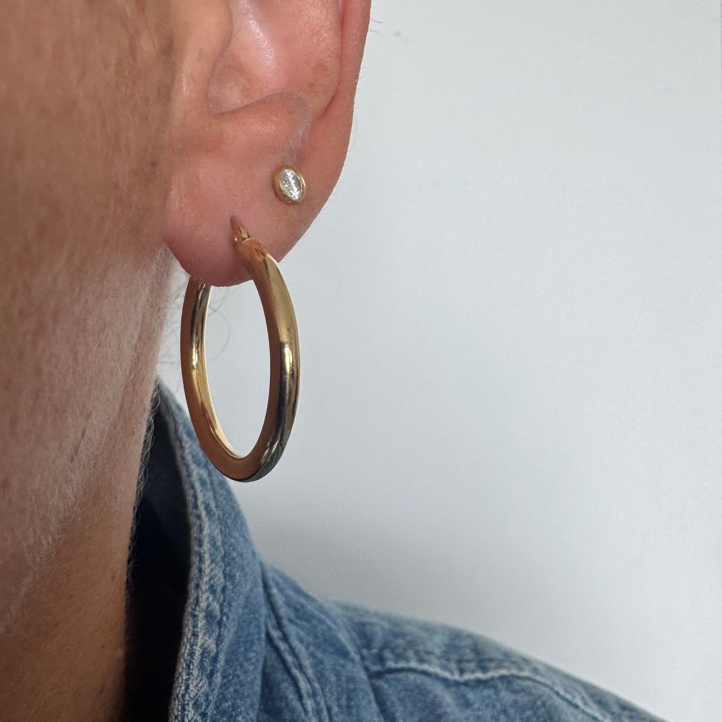Classic 14K yellow gold hoop earrings