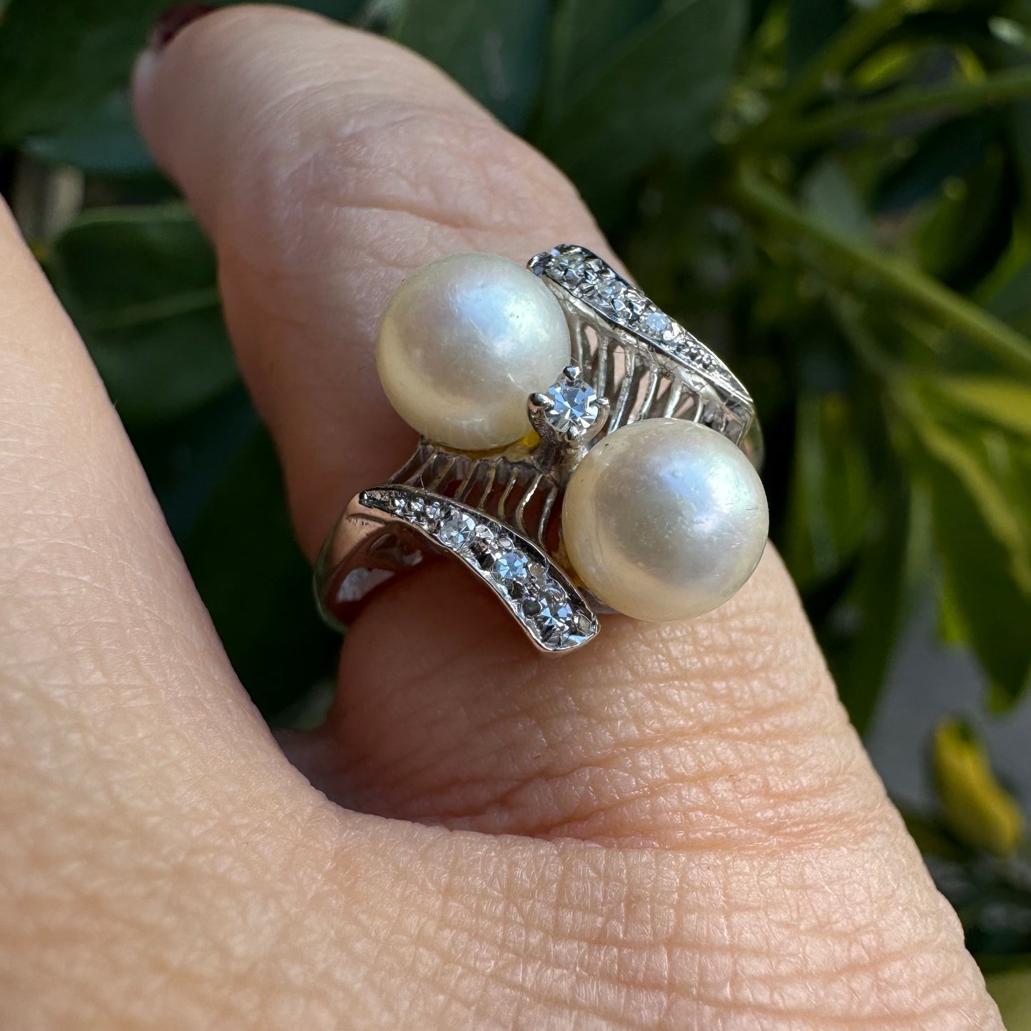 14K gold ring set with Pearls & Diamonds