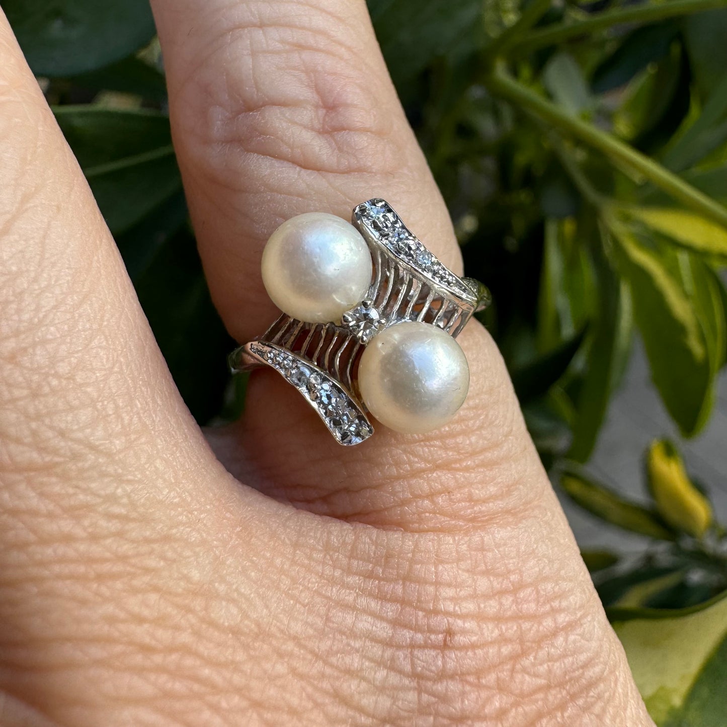 14K gold ring set with Pearls & Diamonds