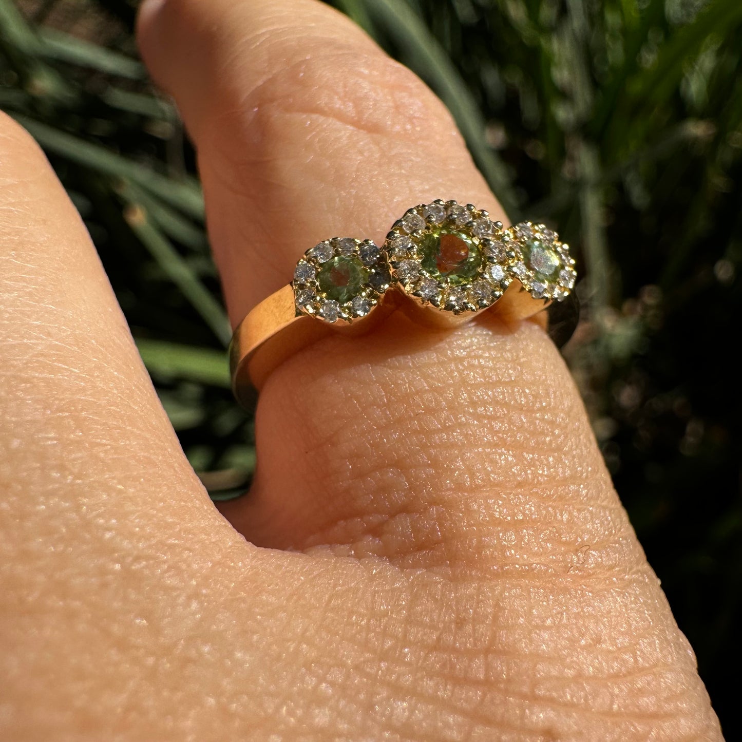 14K gold ring set with Peridot