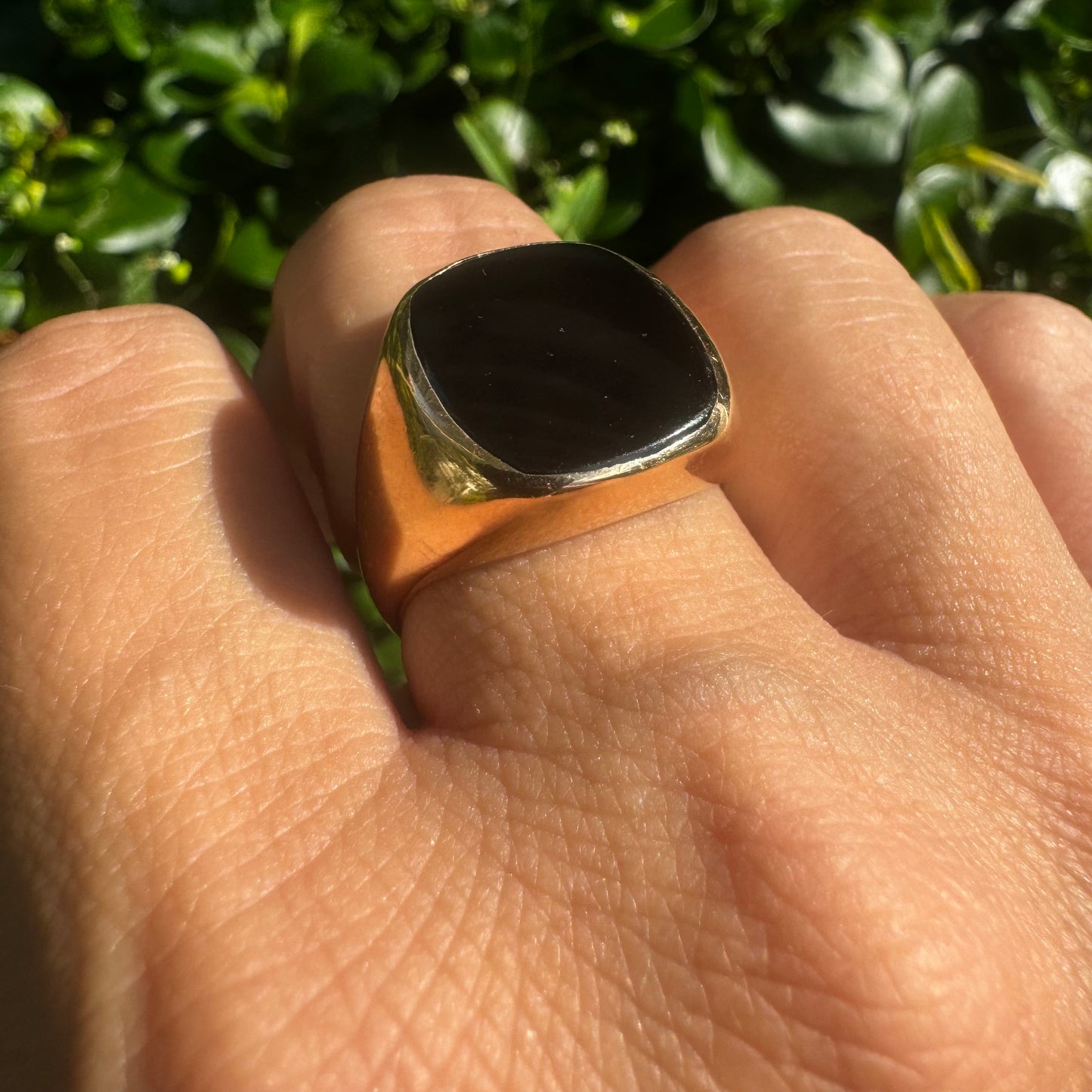 14K gold ring set with Onyx