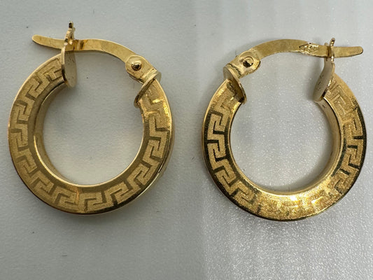 18K gold hoop earrings