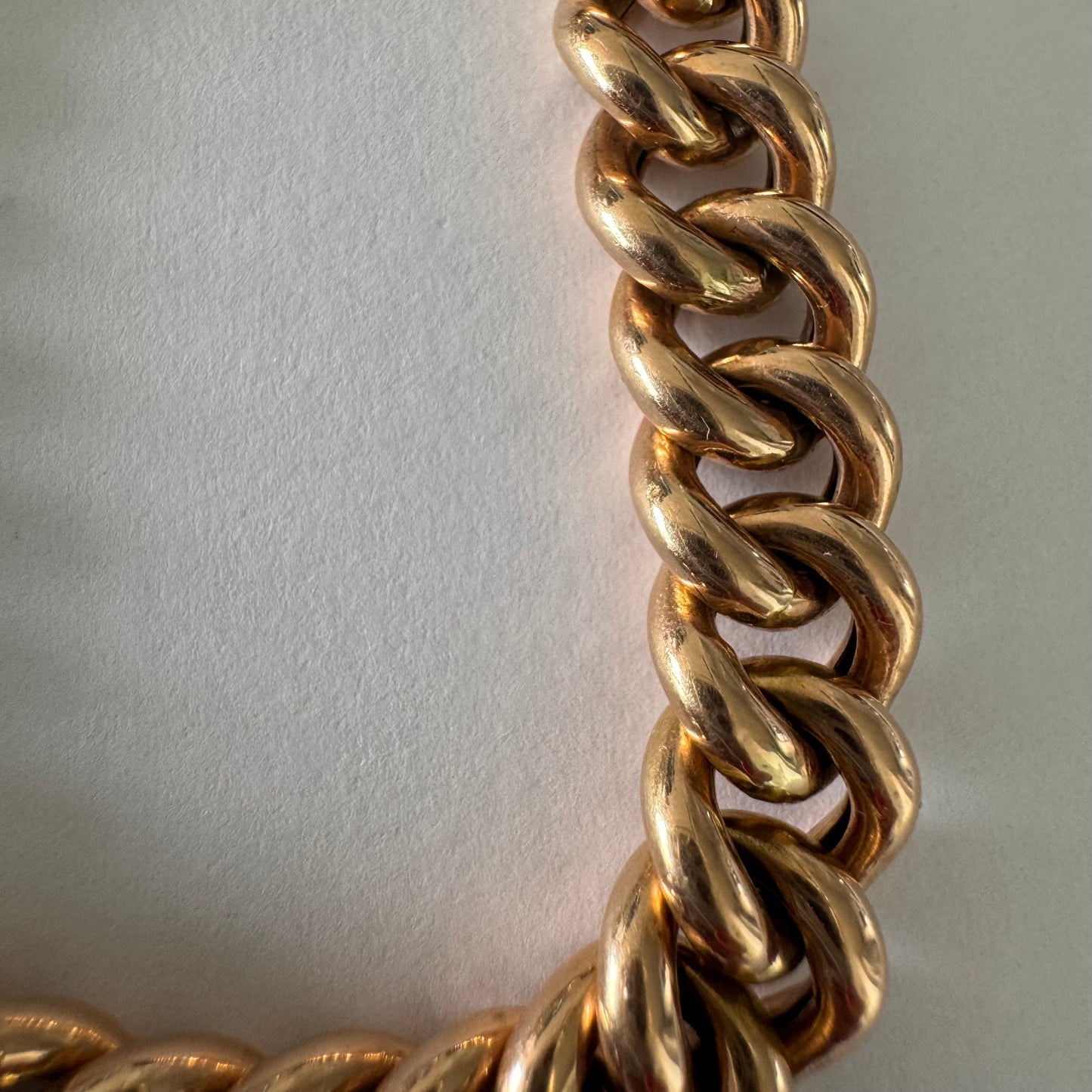 14K gold chain bracelet featuring bold, classic link design.
