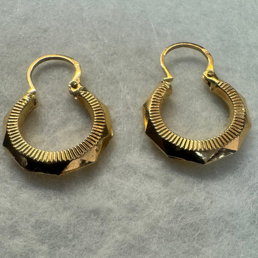 18K gold small hoop earrings