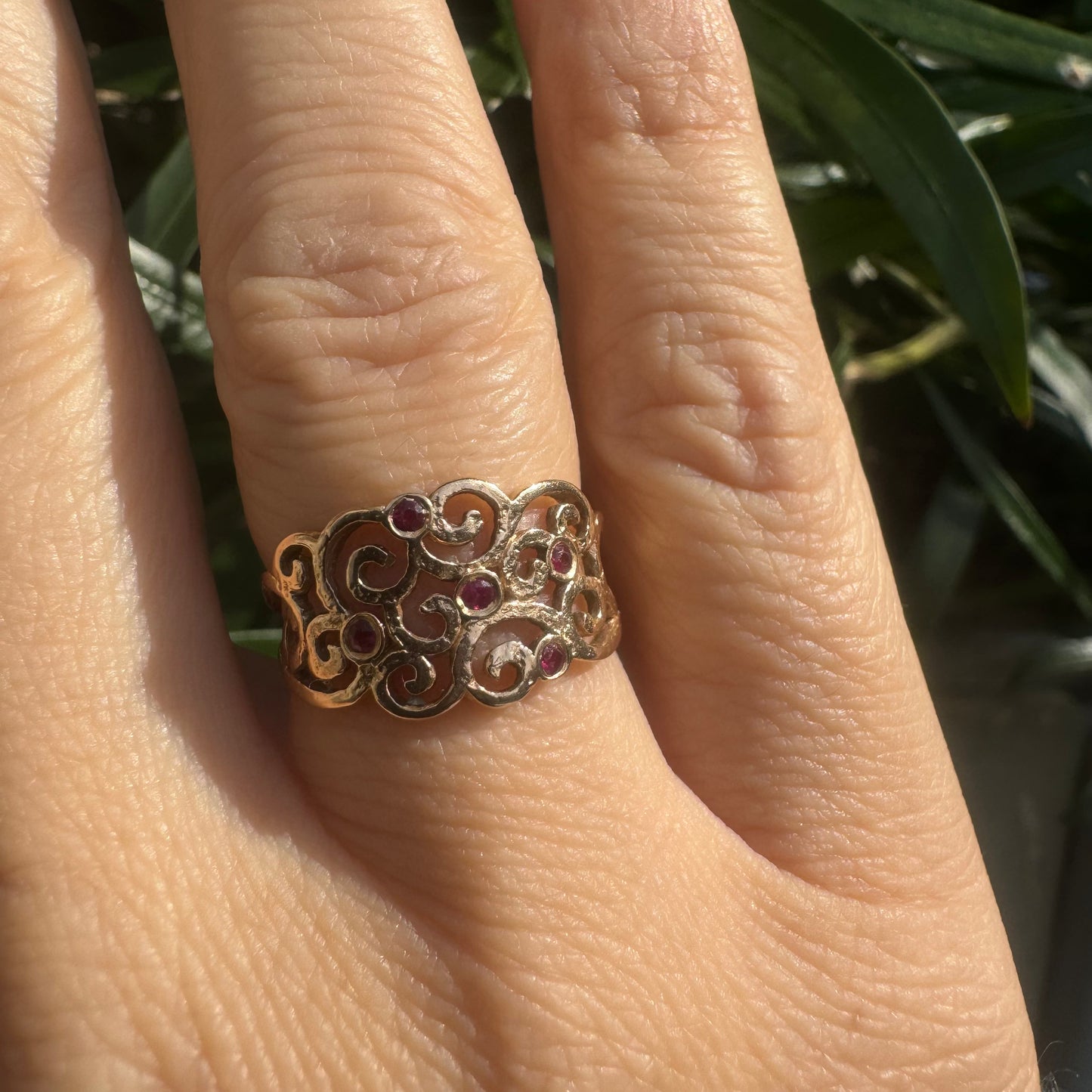 14K gold ring set with Ruby