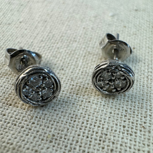 14K gold earrings set with Diamonds