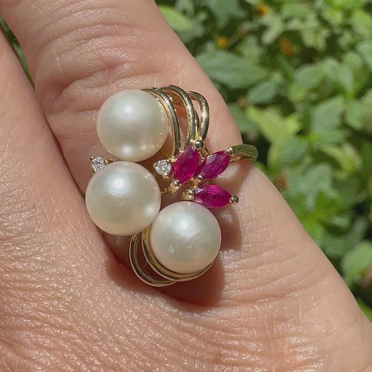 14K gold ring set wirh Pearls, Diamonds & Ruby