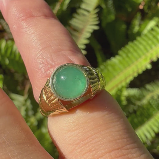 14K gold ring set with green Jade